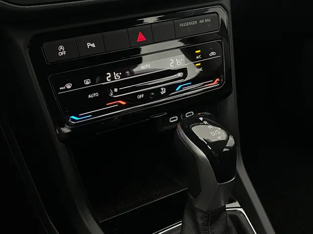 Volkswagen T-Cross 1.0 TSI 110pk Life DSG 2024 Benzine 9