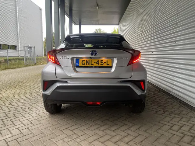 Toyota C-HR 1.8 Hybrid Business 2022 Hybride Benzine 11