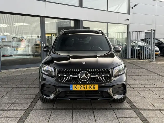 Mercedes-Benz GLB Aut. 180 Sol. AMG Edition 2021 Benzine 8