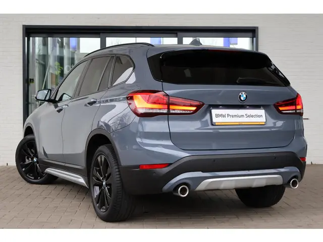 BMW X1 sDrive20i 2021 Benzine 2