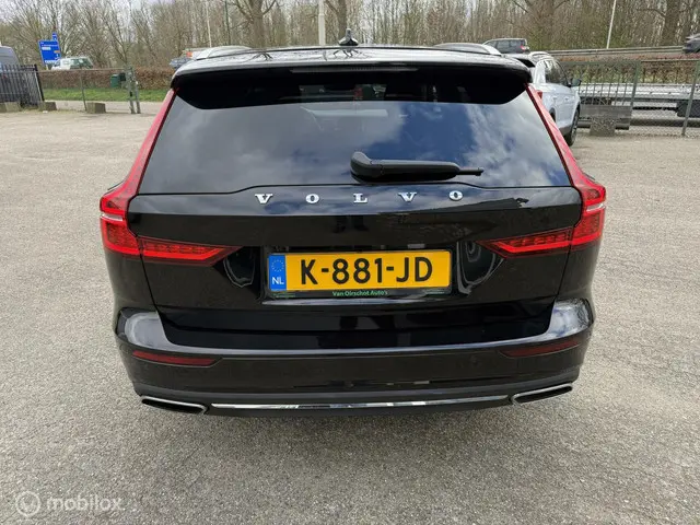 Volvo V60 2.0 B3 Inscription 2021 Benzine 4