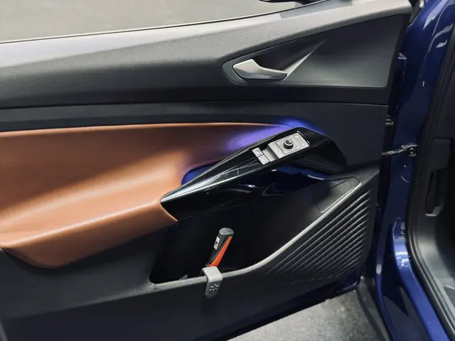 Volkswagen ID.4 First 77 kWh 2020 Elektrisch 13
