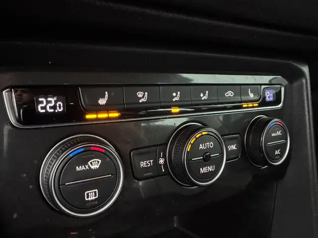 Volkswagen Tiguan 2.0 TSI 4Motion Highline 2016 Benzine 31