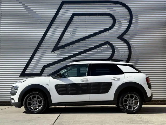 Citroën C4 Cactus 1.2 VTi Shine 2015 Benzine 4