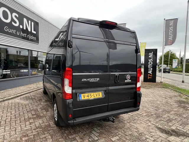 Fiat Ducato 35 2.3 MultiJet L2H2 Automaat 2021 Diesel 65