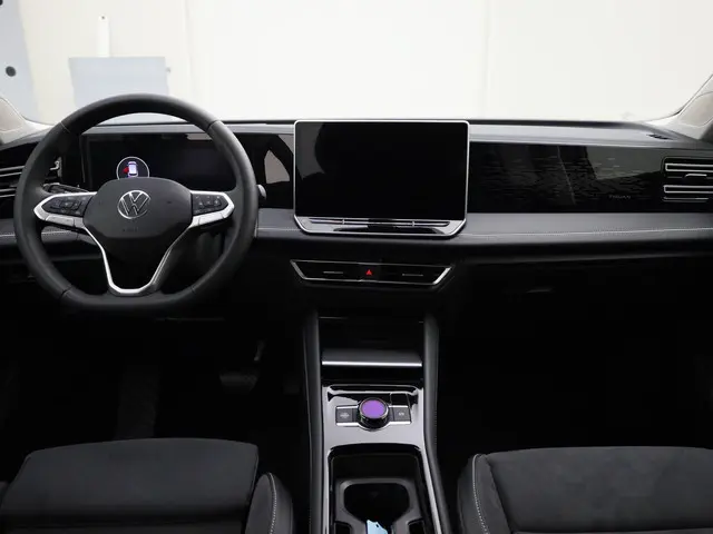 Volkswagen Tiguan 1.5eTSI/150PK Elegance DSG 2024 Benzine 4