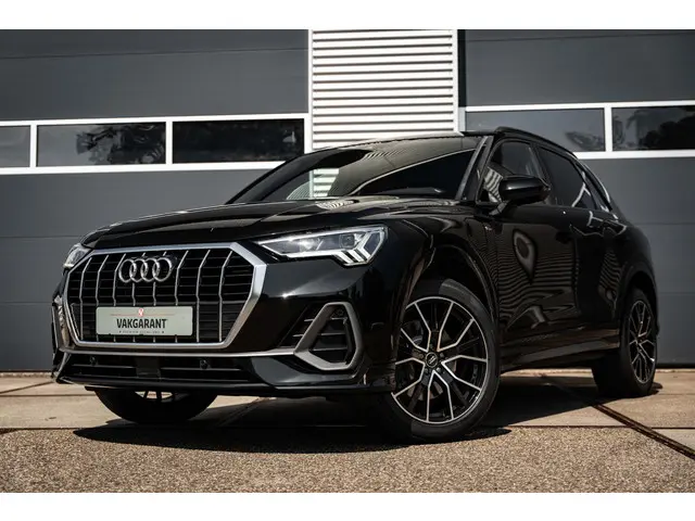 Audi Q3 45 TFSI e S edition 2022 Hybride Benzine
