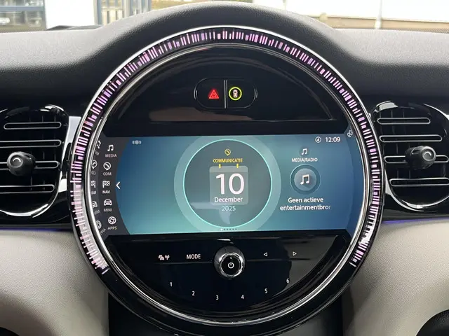 MINI Cooper Mini 1.5 Classic 2023 Benzine 96