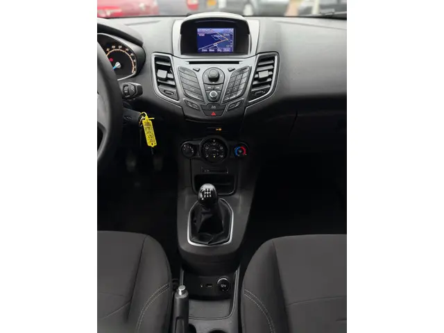 Ford Fiesta 1.0 Style NAVI|AIRCO|LM VELGEN 2013 Benzine 12