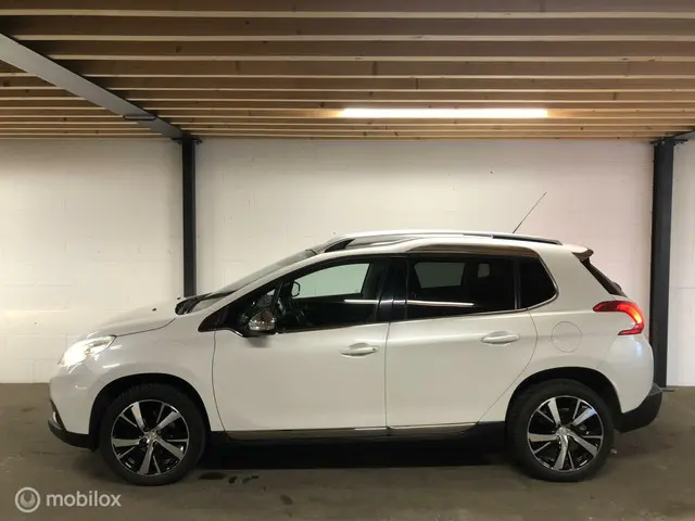 Peugeot 2008 1.6 VTi Blue Lease Executive 2013 Benzine 4