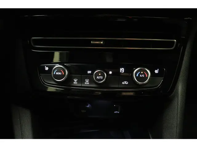 Opel Mokka-e Ultimate 50-kWh 11kw bl. 2021 Elektrisch 22