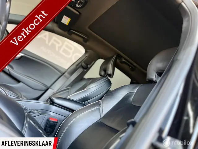 Volvo V40 2.0 T4 R-Design 2017 Benzine 39