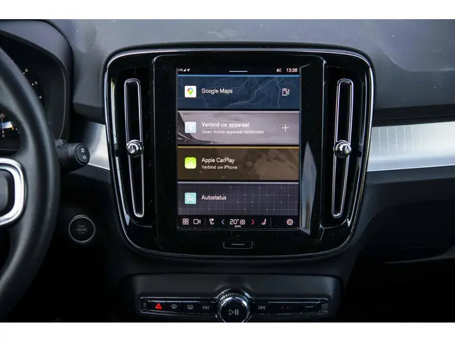 Volvo XC40 2.0 B3 Plus Black Edition 2025 Benzine 13