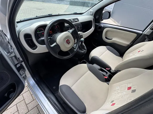 Fiat Panda 1.2 Lounge / Airco 2016 Benzine 12