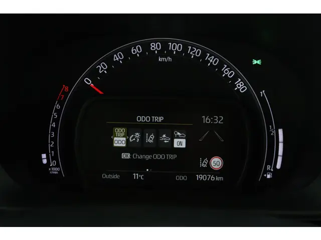 Toyota Aygo X 1.0 VVT-i MT Play 2024 Benzine 6