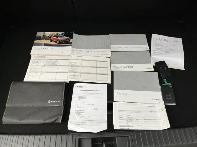 Renault Captur 1.3 TCe 140 Intens 2021 Benzine 18