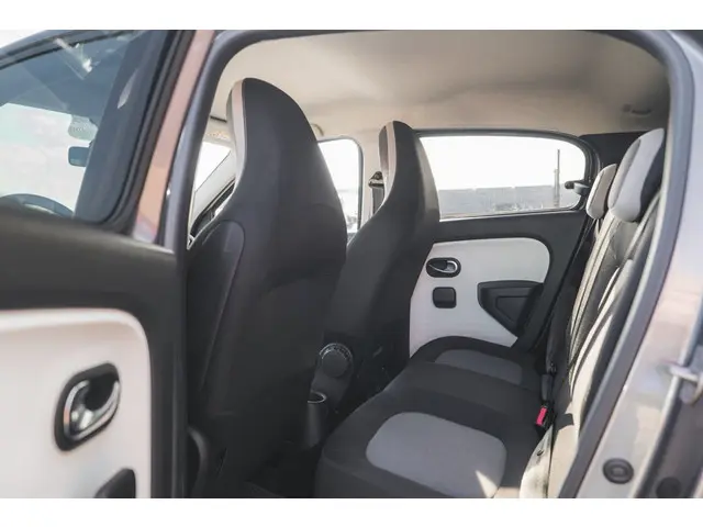 Renault Twingo 1.0 SCe Limited 2018 Benzine 13