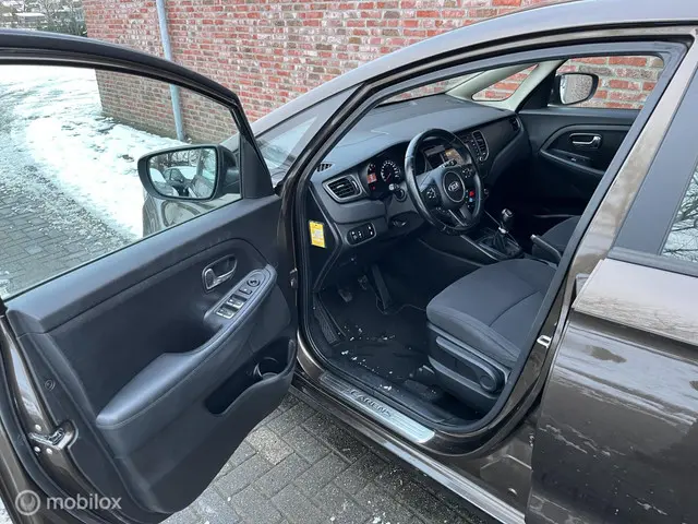 Kia Carens 1.6 GDi ComfortLine 2014 Benzine 9