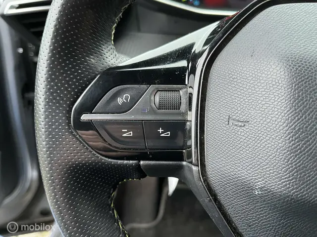 Peugeot e-2008 EV GT 50 kWh 2020 Elektrisch 12