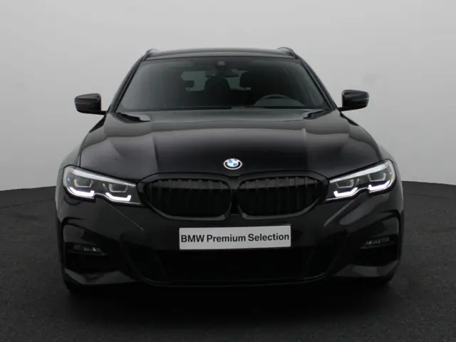 BMW 3 Serie Touring 318i 2021 Benzine 3