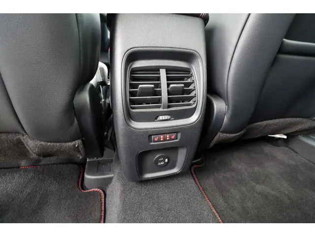 Ford Kuga 2.5 PHEV ST-Line 2021 Hybride Benzine 37