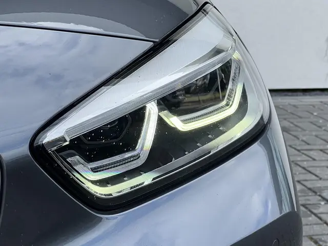 BMW 1 Serie 118i Executive Edition 2021 Benzine 5