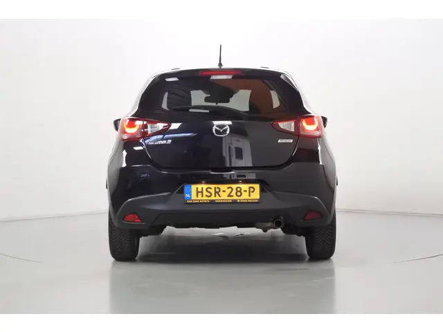Mazda 2 1.5 90pk Nakama 2016 Benzine 35