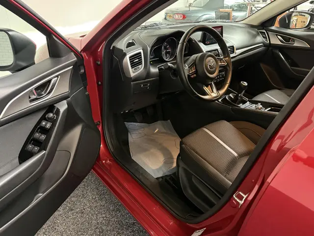 Mazda 3 2.0 SkyActiv-G 165pk SPORTSLINE 2018 Benzine 14