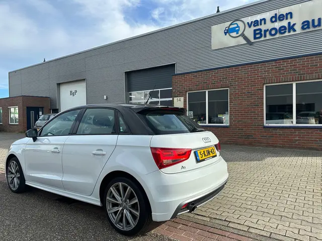 Audi A1 Sportback 1.2 TFSI Admired 2013 Benzine 3