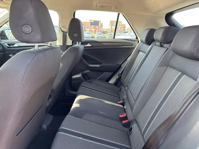 Volkswagen T-Roc 1.0 TSI Style 115Pk 2019 Benzine 17