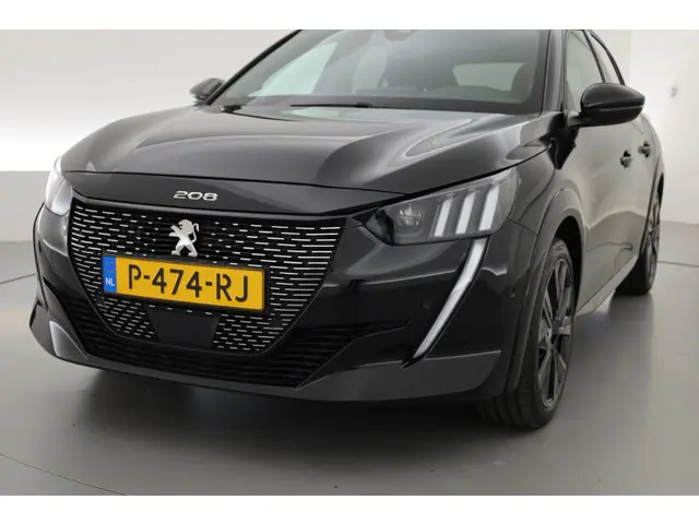 Peugeot 208 1.2 PureTech GT Pack 2022 Benzine 21