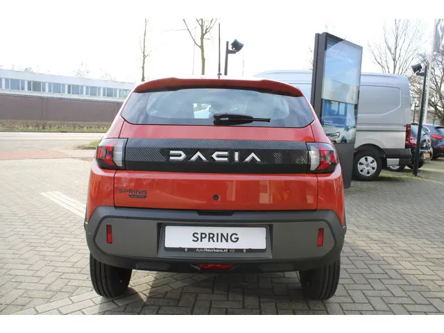 Dacia Spring Expression 65 26.8 kWh 2025 Elektrisch 6