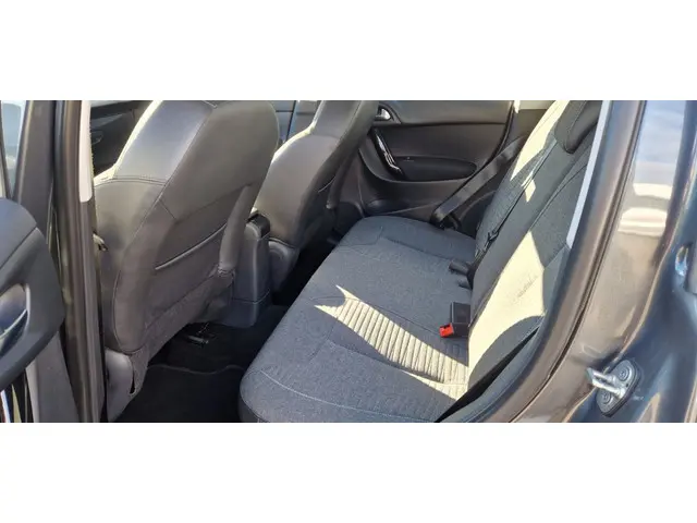 Citroën C3 1.2 PureTech Feel Edition 2016 Benzine 13