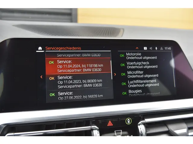 BMW 3 Serie 320i Executive Edition 2020 Benzine 15