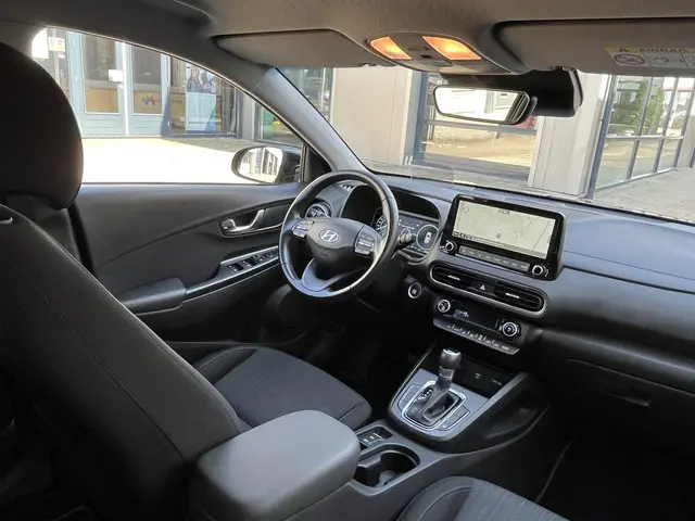 Hyundai Kona 1.6 GDI HEV Fashion 2021 Hybride Benzine 33