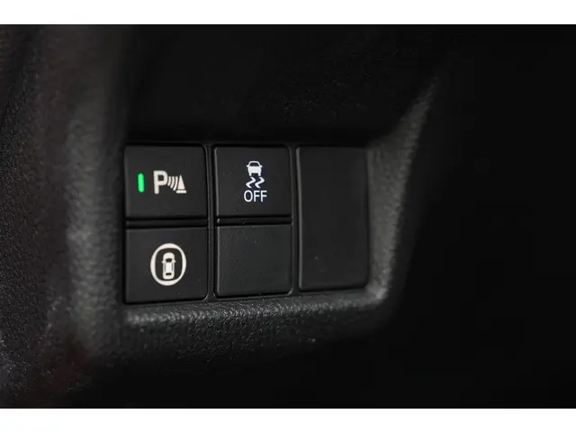 Honda Civic 2.0i e:HEV SPORT 2023 Hybride Benzine 19