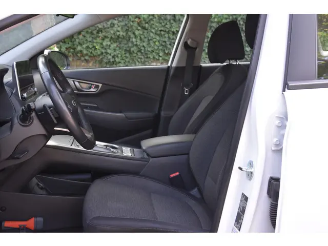Hyundai Kona EV Comfort 64 kWh 2020 Elektrisch 7