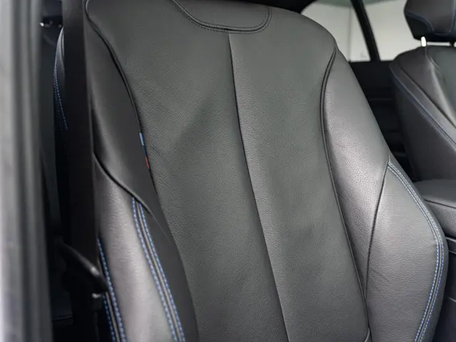 BMW 1 Serie M140i 2020 Benzine 14