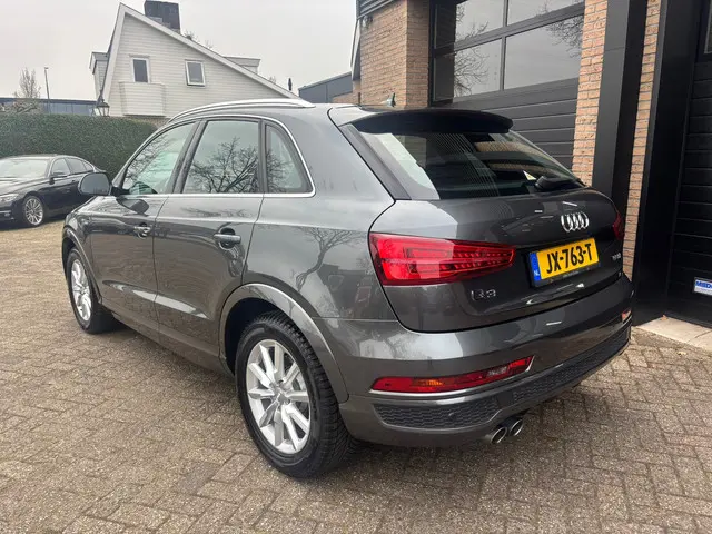 Audi Q3 1.4 TFSI CoD Sport Pro Line S 2017 Benzine 3