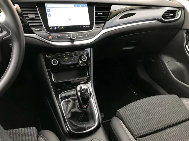 Opel Astra Sports Tourer 1.2 Elegance 2020 2020 Benzine 10