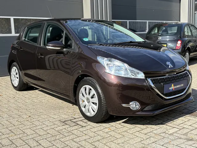 Peugeot 208 1.2 VTi Envy 2013 Benzine 4