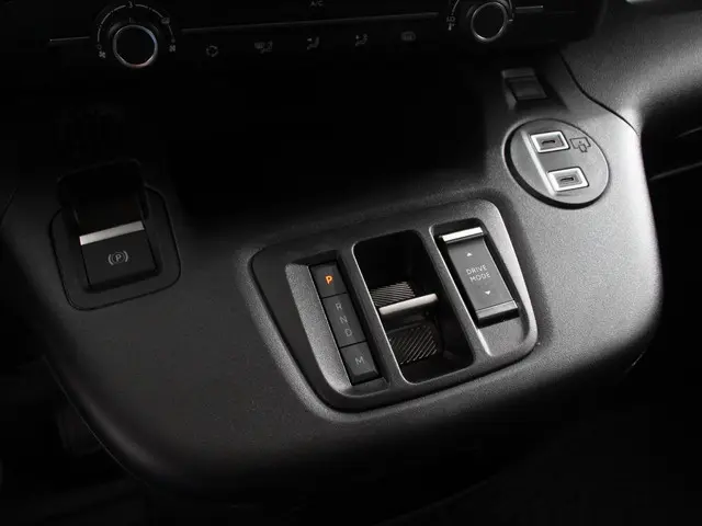Opel Combo 1.5 BlueHDi 130 S&S L2 2024 Diesel 17