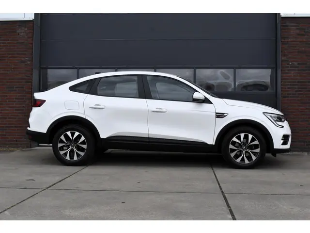 Renault Arkana 1.3 TCe 140 2022 Hybride Benzine 9