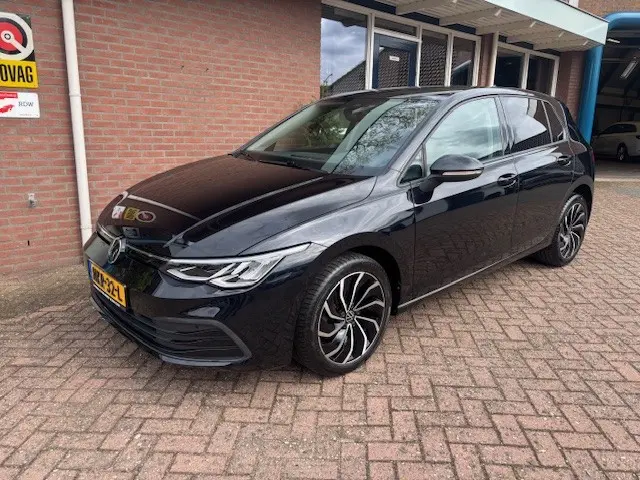 Volkswagen Golf 1.0 TSI 110pk Life Business 2023 Benzine 14