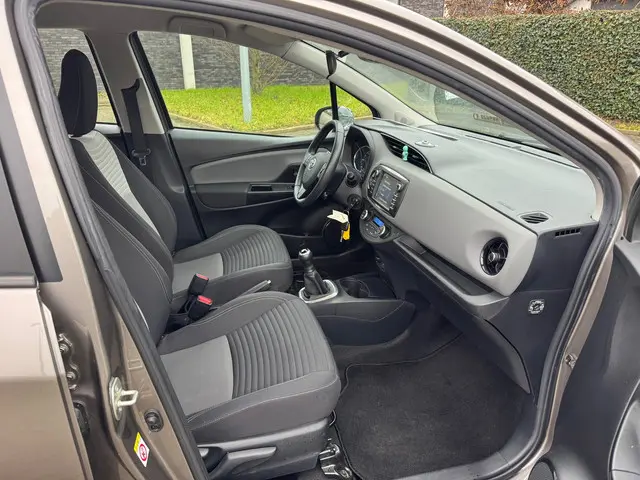Toyota Yaris 1.0 VVT-i Aspiration 2017 Benzine 3