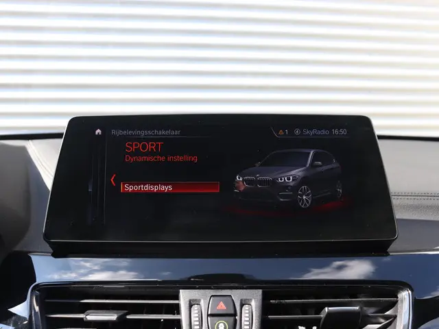 BMW X1 sDrive20i 2020 Benzine 27
