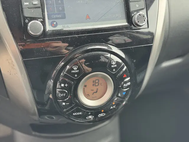 Nissan Note 1.2 Connect Edition 2014 Benzine 48