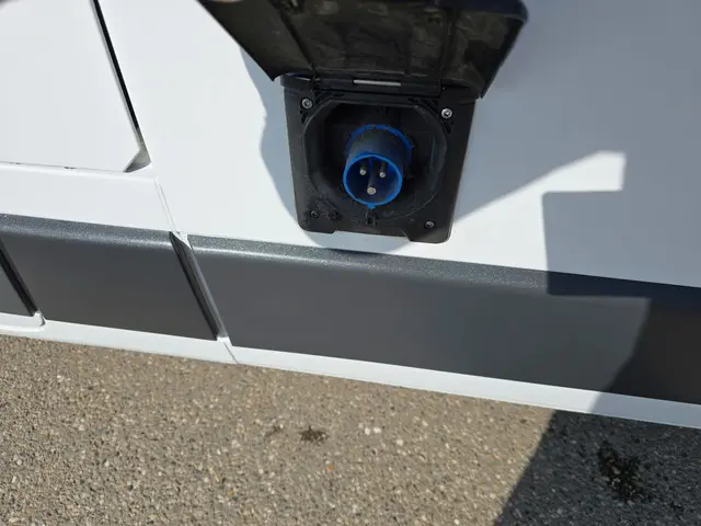 Peugeot Boxer 330 2.0 BlueHDI L2 H2 Pro 2017 Diesel 12