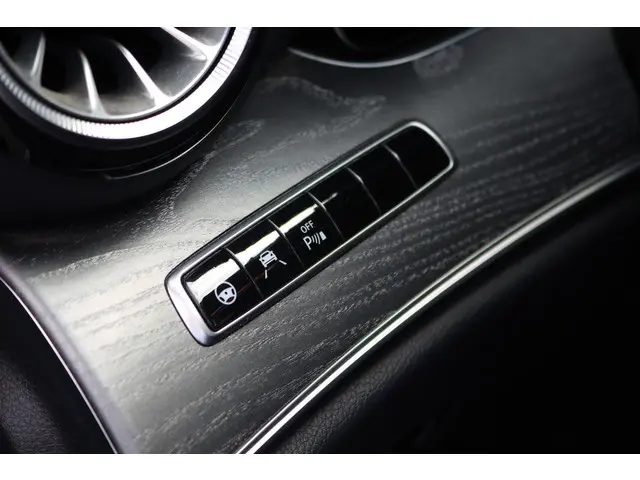 Mercedes-Benz CLS 350 d 4MATIC Premium+ | 2018 Diesel 37