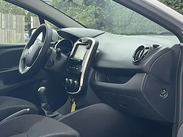 Renault Clio 0.9 TCe Eco2 Expression 2016 Benzine 15